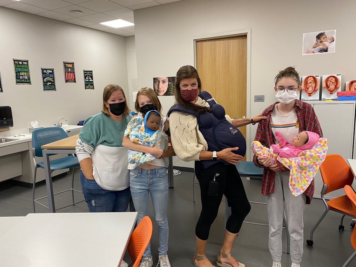 PKHammen's tweet image. Child Development with Ms. Stremlow...so much to learn! #VASD #VAHS