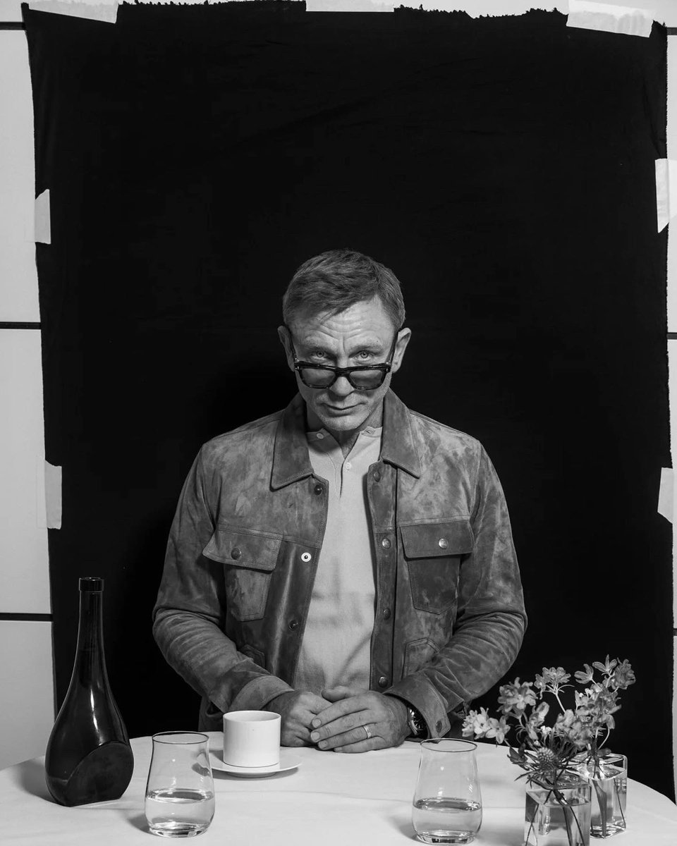 devin yalkin (@dedecim) on Twitter photo The name is Bond, James Bond.
Last March, 2020 I had the pleasure of photographing Daniel Craig for <a href="/nytimes/">The New York Times</a>.
<a href="/jolieruben/">Jolie Ruben</a> thank you so damn much for this opportunity.
Thank you tremendously <a href="/malikesidibe/">sidibe</a> with the wonderful assisting. #danielcraig #JamesBond The name is Bond, James Bond.
Last March, 2020 I had the pleasure of photographing Daniel Craig for <a href="/nytimes/">The New York Times</a>.
<a href="/jolieruben/">Jolie Ruben</a> thank you so damn much for this opportunity.
Thank you tremendously <a href="/malikesidibe/">sidibe</a> with the wonderful assisting. #danielcraig #JamesBond