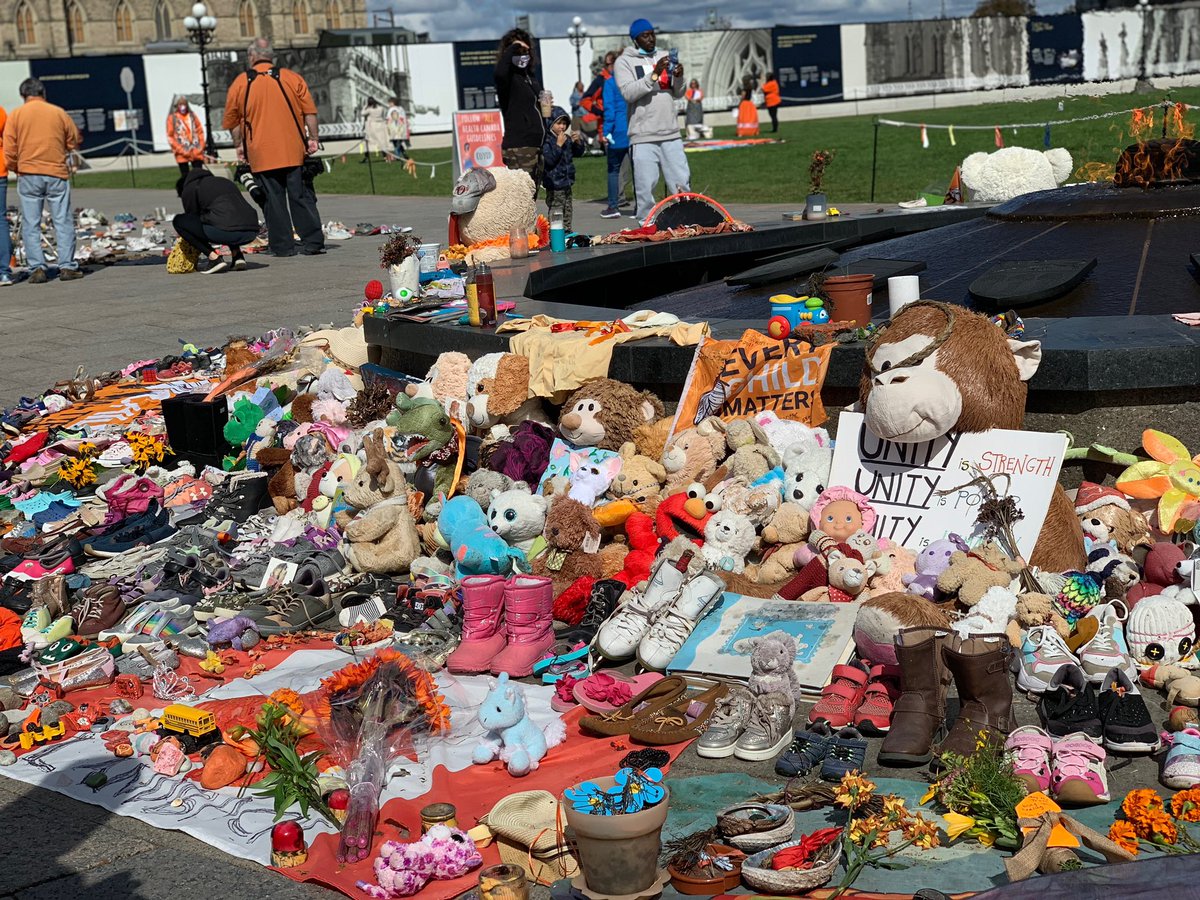 Chanty_Aubertin's tweet image. “For those children who never made it home

My heart shatters that you were so alone

For those children full of trauma, who are still alive

Please don't ever feel guilty for being able to survive.”
- @pless7