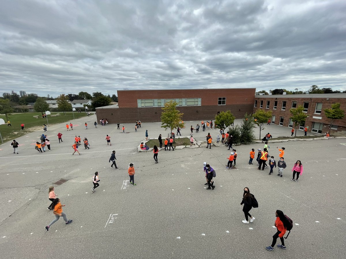 Frenchman's Bay PS (@frenchmansbayps) on Twitter photo <a href="/FrenchmansBayPS/">Frenchman's Bay PS</a> was a sea of orange today as we recognized #OrangeShirtDay and #TruthandReconciliationDay. This past week saw classes honouring the experiences of indigenous peoples, celebrating #resilience and affirming the commitment that #EveryChildMatters.  #WeAreDDSB <a href="/FrenchmansBayPS/">Frenchman's Bay PS</a> was a sea of orange today as we recognized #OrangeShirtDay and #TruthandReconciliationDay. This past week saw classes honouring the experiences of indigenous peoples, celebrating #resilience and affirming the commitment that #EveryChildMatters.  #WeAreDDSB