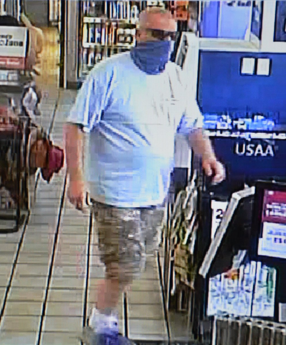 GroveportPolice's tweet photo. Please help us identify this person who is wanted for questioning in connection with the use of a stolen credit card. Please contact Det Sturgill at 614 830 2054 or msturgill@groveport.org with any information. https://t.co/xovmnzDfBR
