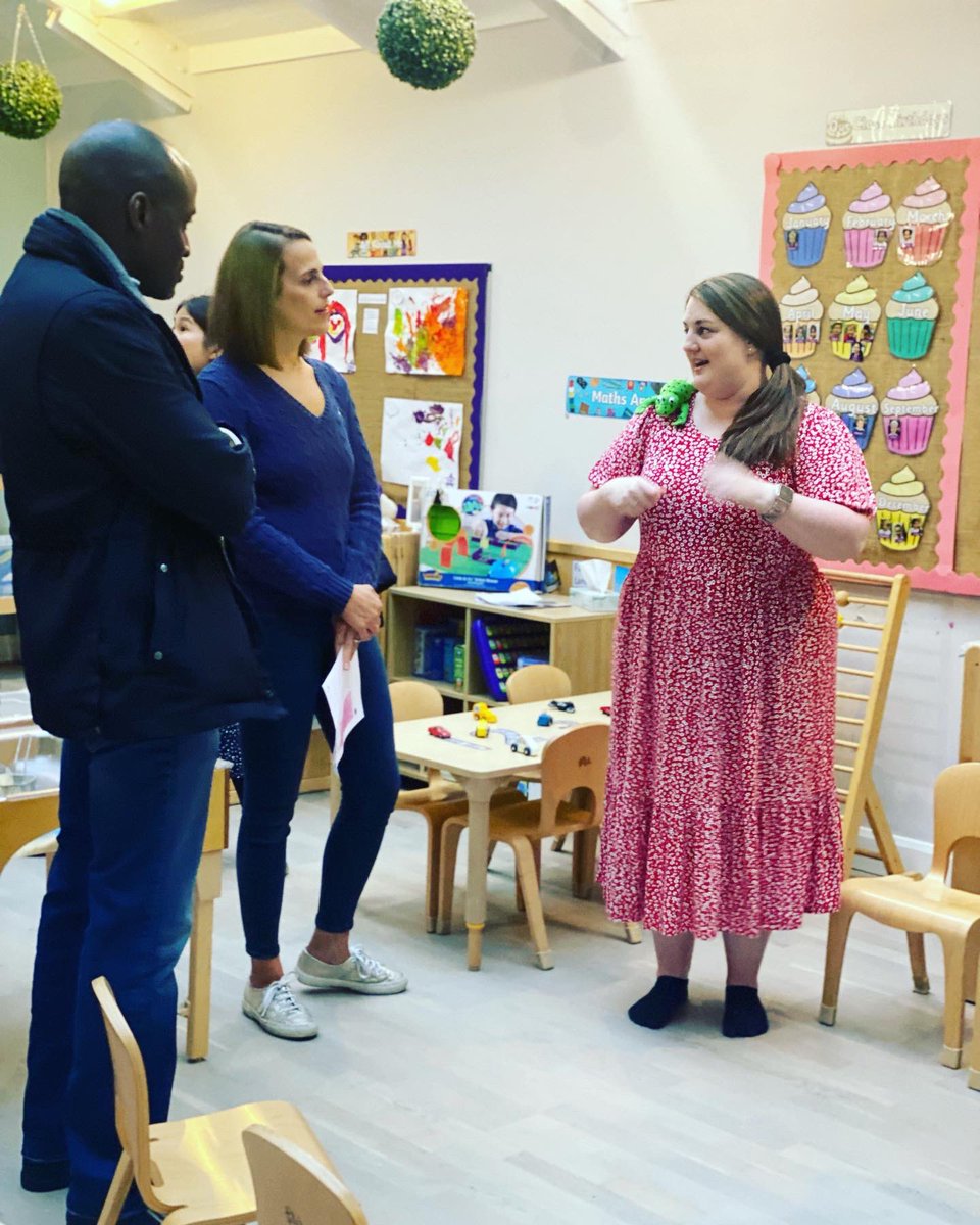 shmarylebone's tweet photo. A very informative EYFS Curriculum Evening for our parents tonight. Thank you to all that were able to attend. If you couldn’t make it and would like a handout, please do get in touch! @chatsworthschls @EYChatsworthSch #marylebone #eyfs #curriculum #earlyyears #parentpartnership https://t.co/rJ4cfHViAA