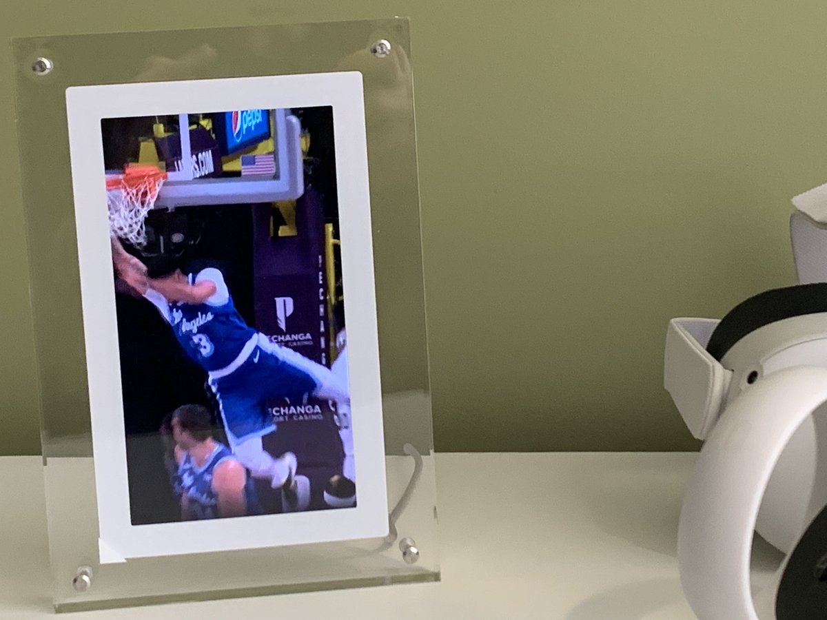 In zoom hell then <a href="/AntDavis23/">Anthony Davis</a> dunks on the Spurs. This is the uplifting content I need! Thank you <a href="/nbatopshot/">NBA Top Shot</a> <a href="/infiniteobjects/">Infinite Objects</a> <a href="/roham/">roham</a> for making it possible #NLL