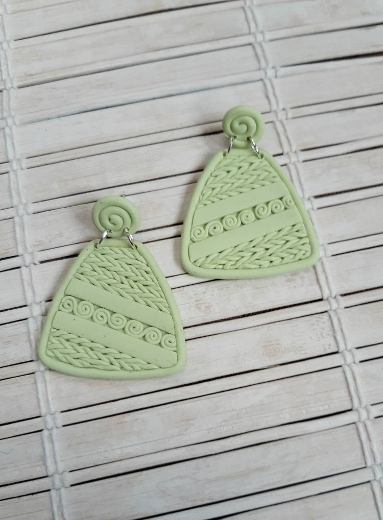 ChicGeorgette's tweet photo. Excited to share the latest addition to my #etsy shop: #Green clay earrings, Custom #Knitted Earrings, Polymer clay earrings, Dangle Earrings, #Autumn Jewelry, Custom color #handmade 
https://t.co/bGfvYBkCHP https://t.co/BUT4DEQ251