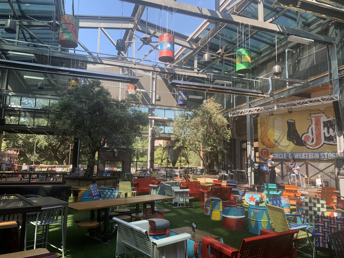 DFWBeer's tweet photo. Got a chance to check out Second Rodeo Brewing today in the stockyards in Fort Worth. Lots of space at this place with live music everyday outside. Really enjoyed their marzen and their โMexican Holy Mรณleโ Wings. #FortWorth #Stockyards #SecondRodeo https://t.co/q5BVobB1sy