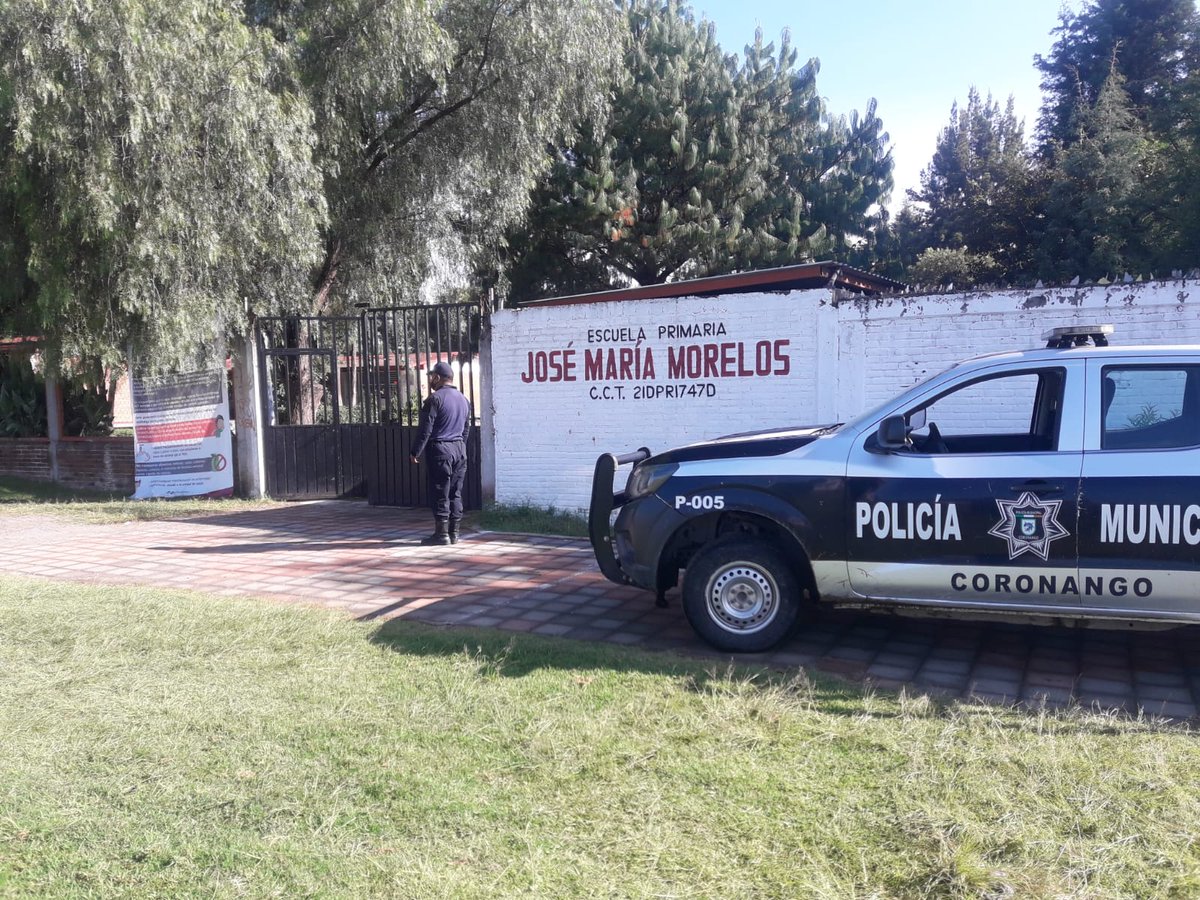 Comis_Coronango's tweet photo. Realizamos Operativos Escuela Segura en las instituciones del municipio, salvaguardando los inmuebles 
⌚1300
📍#Coronango 
👮Seguridad Pública 
#PrimeroTuSeguridad https://t.co/D6RhjqfUQ7