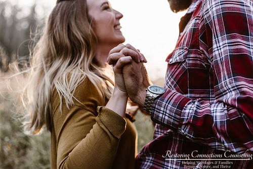 5 strategies for keeping your already 👩‍❤️‍💋‍👨happy relationship faithful: bit.ly/5tipsstayhappy
restoringconnectionsaz.com/affair-recover… #affairrecovery #restoringconnections #mendingrelationships #healing #love