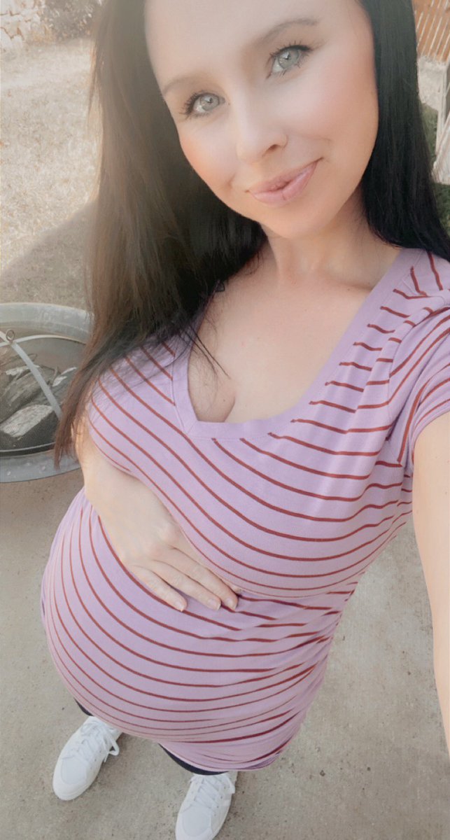 SuperMommy2_'s tweet photo. Time to check on little man! 24 week appointment! I almost canβt see my feet! ππ€£π€£ We have about 14 more weeks to go!! I love my little basketball belly π₯Ίπ₯° #LandryWilson #24Weeks #6MonthsDown #BabyBoy https://t.co/Bm4Fj9lLq3