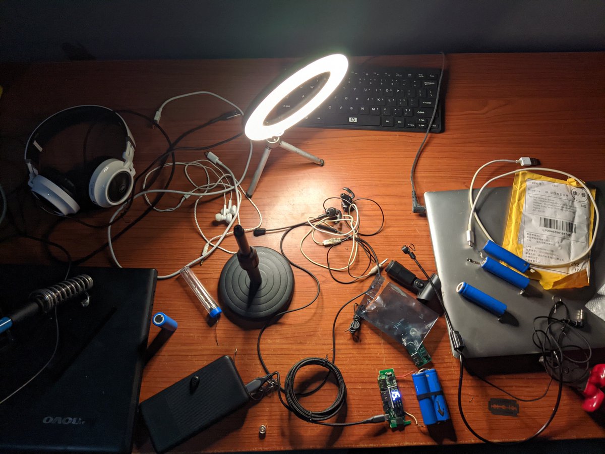 smartdepottech's tweet photo. And the award for the most scattered home work table goes to @bolumstar
Can you guess what Mr. Fixer is trying to fix? 😂
Let know if your home work table is worse than this...
#fixit
#doesitmatter
#mrfixer https://t.co/puXszTkAm4