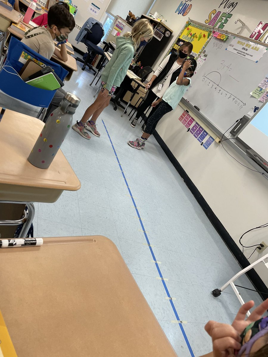 BethCgps's tweet photo. ISD’s Ms. I rocking #bigideasmath! Students working with concrete and visual models for multiplication and division! #inverseoperations #mathteachers #mathclub #mathrocks @GreenwichPSMath @ISD_AP https://t.co/EWUHBwmvvo