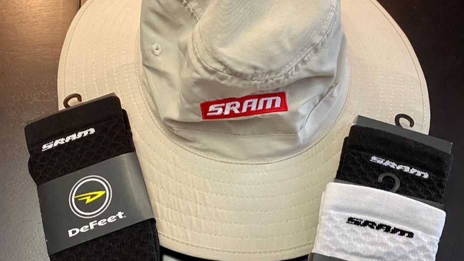 wearyellowne's tweet photo. If You're Registered, You're Entered for the Raffle at the 3rd Annual East West Groveler Gravel Race! - https://t.co/LHdXi9EwfY #SRAM #ROCKSHOX #wearyellow #cycleworks #trek #Groveler #gravelracing https://t.co/sr2Hy2tAaa