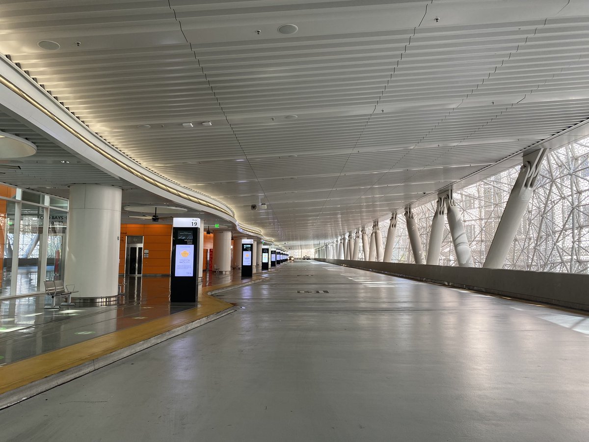 zachklein's tweet photo. Want to know the quietest place on Earth? SF’s $2.2bn transit center during the middle of the day. All of the 70 bus gates are empty rn! Perhaps we might have had a bigger impact on reducing car dependency by simply adding unsexy protected bike lanes throughout the city. https://t.co/72c1VLxyPJ