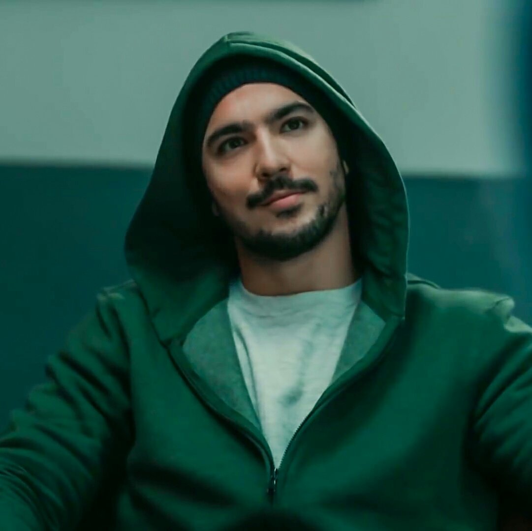 grafikermc's tweet photo. "Sanırım bu seni son defa görüşüm, ağustos sırılsıklam." Eylülü sen nerden bilesin
Madem Eylüle veda ediyoruz bu şarkıyla olsun
#HazalSubaşı #KaanYıldırım #BahKan https://t.co/D6at9vuG02