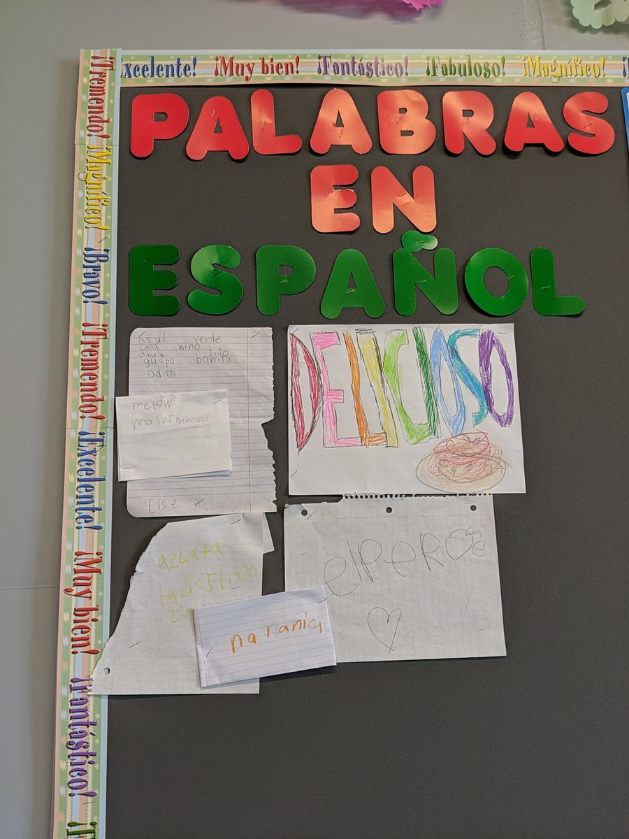 MrsLovequist's tweet photo. More palabras en español on our #GLCSKellogg word wall. All words that kids have seen/heard at home and in the community. They share and teach them to the class!  I agree.....spaghetti is definitely DELICIOSO!!  #GLCSRead20 @MrsHawkinsGL https://t.co/g1ebxPsxdt