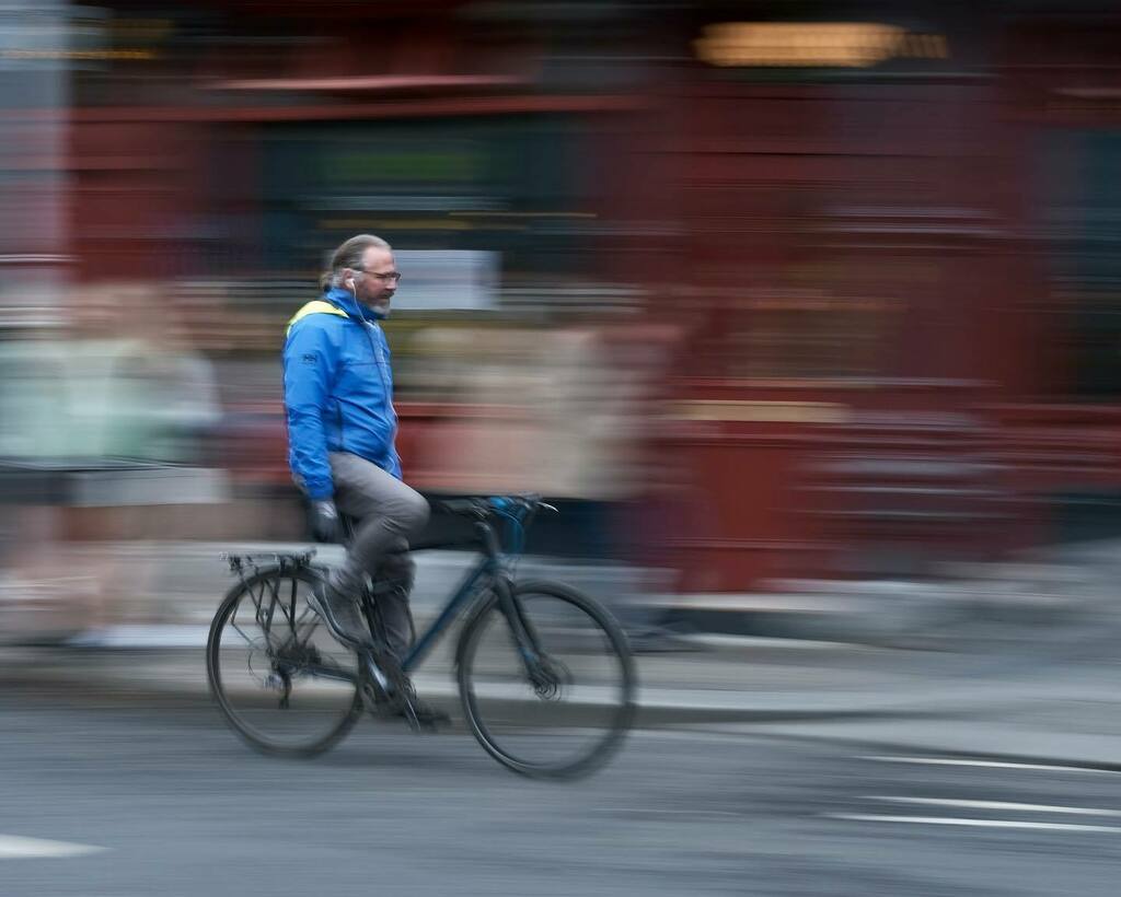 KimFarrelly's tweet photo. Cycling in #Dublin
1/8 of a second shutter 😎
.
.
.
#fujifilm #XF4 #XF50mmf1 #SOOC #ireland #cyclist #whippan #fujifeed #fujixphotographers #fujifilm_uk #fujifilm_global #fujifilm_xseries #Fujifilmeu #fujifilmireland #myfujilove #fujifilmxseries #xp… https://t.co/6F089kXrOM https://t.co/NU0KJ5xVje