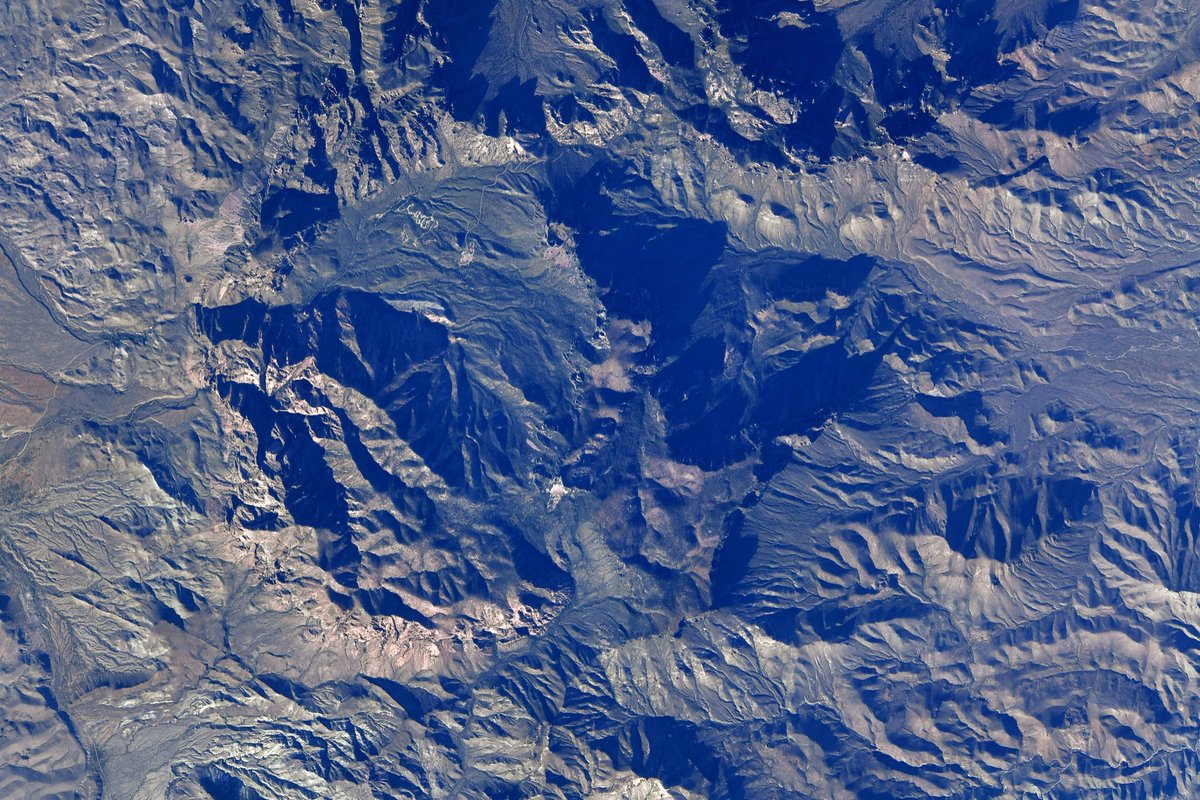 Astro_Megan's tweet image. It took most of the mission, but I finally managed to capture some nice images of @BigBendNPS from @Space_Station. Can you spot Chisos  Basin campground? It‘s lovely in the fall!