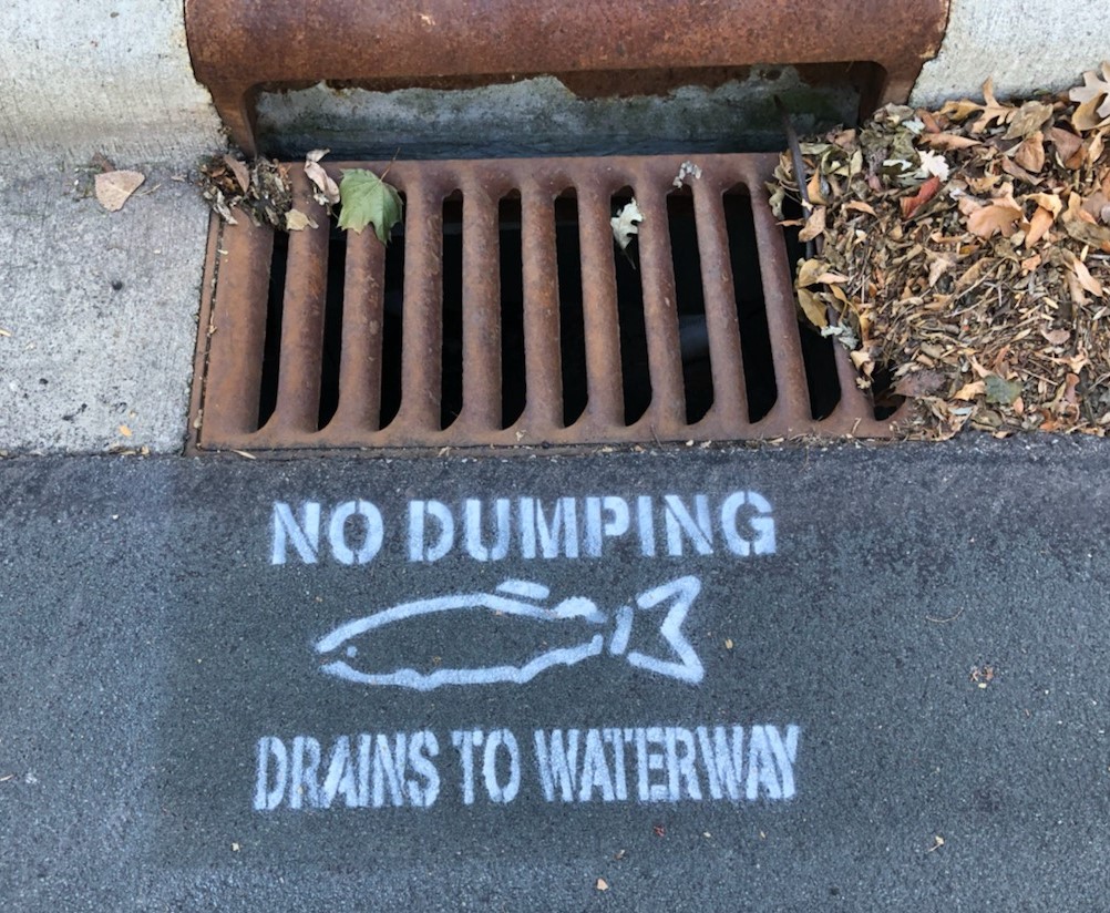 PriorSpringWD's tweet image. Thank you to everyone who participated in last weekend's Storm Drain Stenciling event! Volunteers stenciled 70 drains in Prior Lake. These stencils remind us to keep pollution and hazardous waste out of storm drains... they're connected to our local waterways after all!