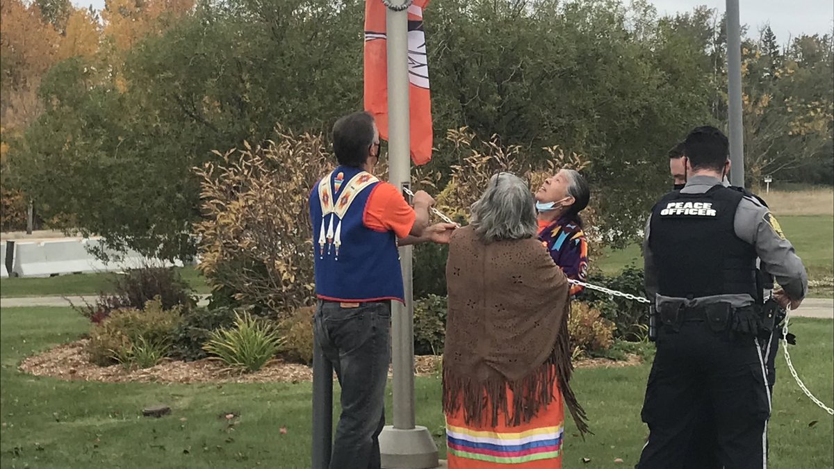A meaningful Truth and Reconciliation ceremony at Parkland County office. Proud to witness the raising of the “Every Child Matters” flag. Let’s move forward together. #EveryChildMatters