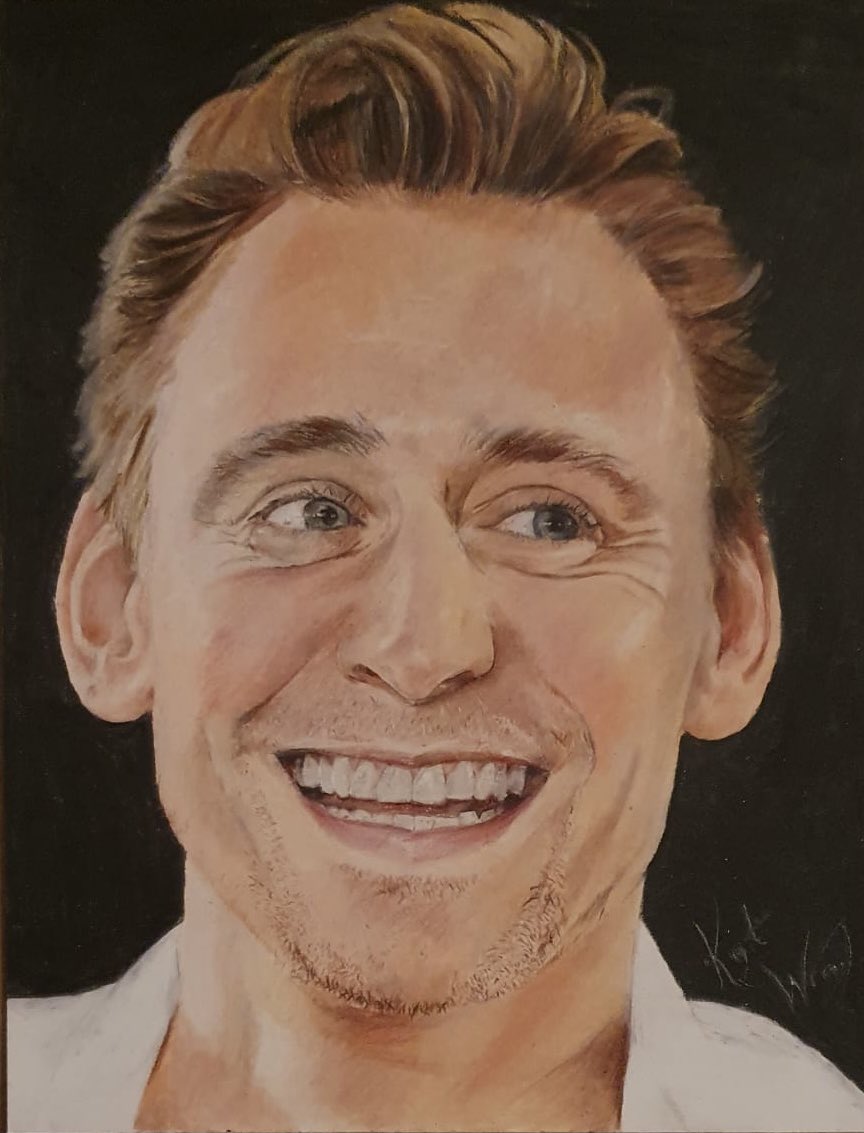 Kat Wray Art (@katwray1) on Twitter photo Quick(ish) coloured pencil drawing of <a href="/twhiddleston/">Tom Hiddleston</a>
I’m trying out some new techniques so this is on a smaller scale than usual (about 10x15cm). Took just over 9 hours. Quick(ish) coloured pencil drawing of <a href="/twhiddleston/">Tom Hiddleston</a>
I’m trying out some new techniques so this is on a smaller scale than usual (about 10x15cm). Took just over 9 hours.