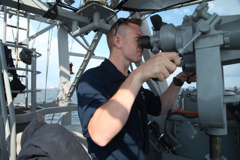 NGA_GEOINT's tweet photo. On World Maritime Day, we celebrate the worldโs dedicated seafarers! ๐โต๏ธ We keep our shipmates safe by distributing worldwide marine navigation products and relaying safety notifications daily. ๐โ๏ธ๐ #KnowTheEarth #ShowTheWay #WorldMaritimeDay
๐ธ: @US5thFleet https://t.co/vdwkt0uSV7