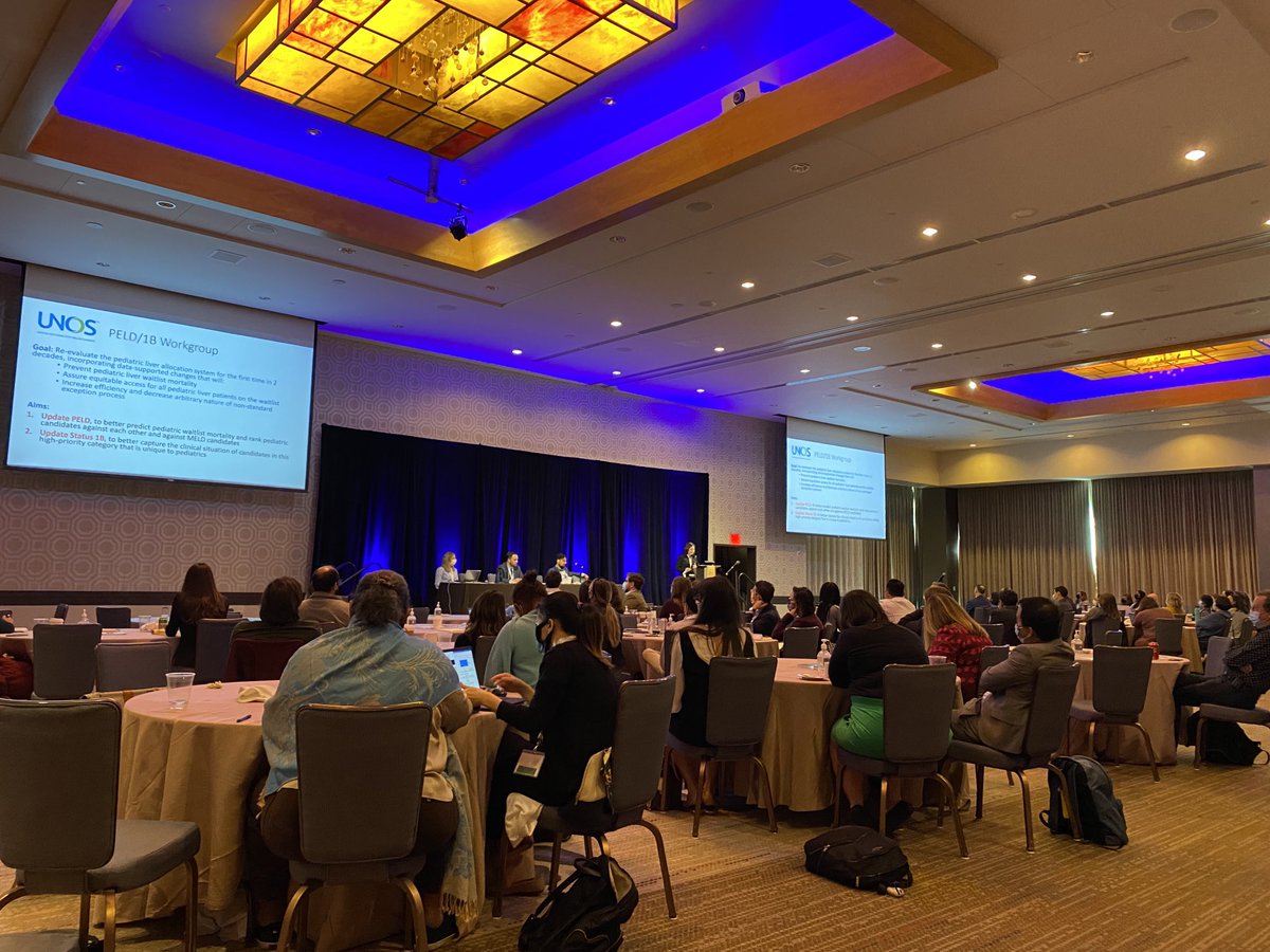 CHPtransplant's tweet photo. Full room and lots of virtual attendees on #SPLIT2021 session with ⁦@EvelynHsuMD⁩ ⁦@EPeritoMD⁩ ⁦@dbmogul⁩ on pediatric allocation, PELD, and updates from ⁦@UNOSNews⁩ ⁦@SPLIT_TTS⁩ ⁦@ttsorg⁩ https://t.co/ubqDvhcY8t