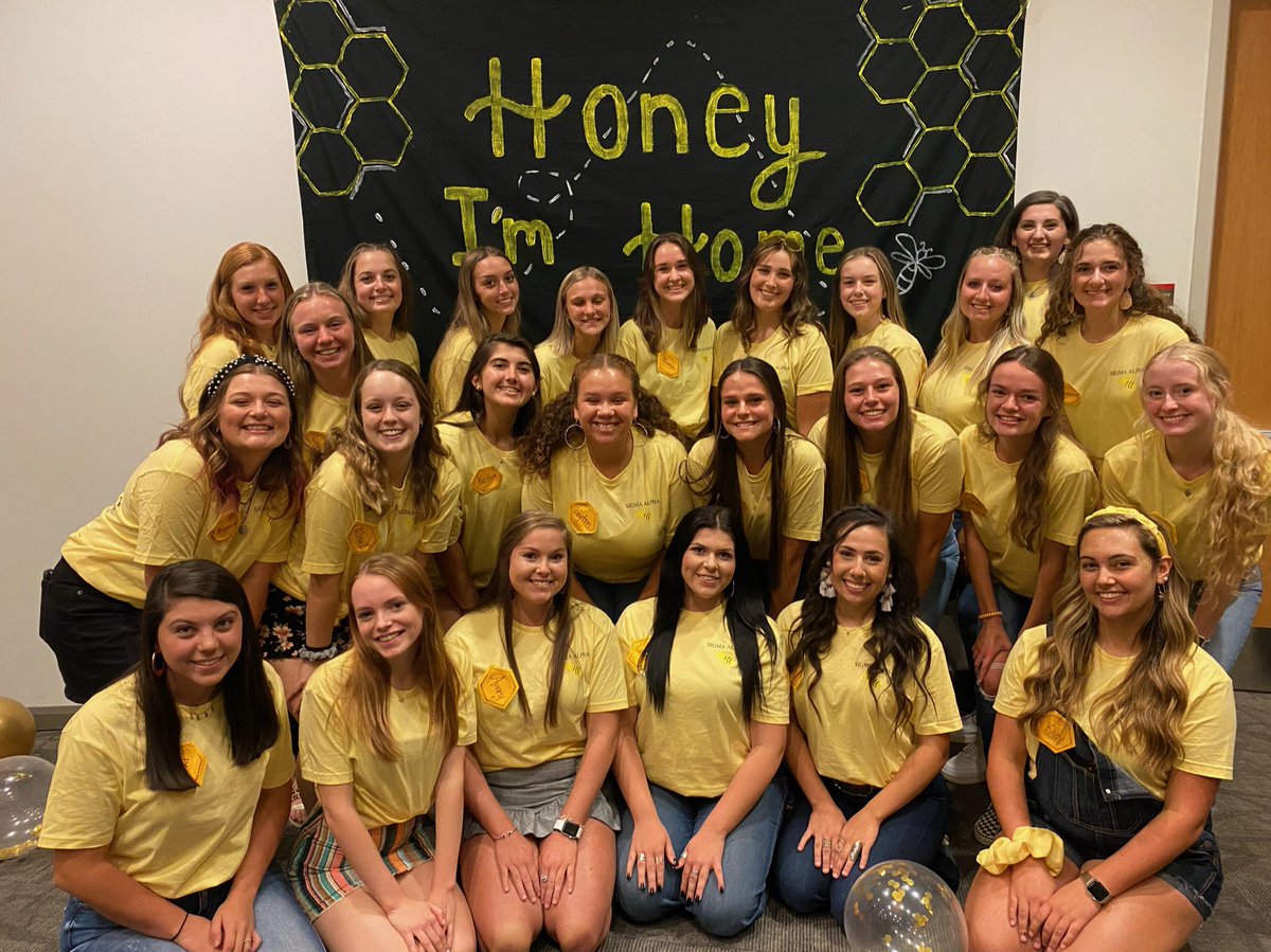 SigmaAlphaNCSU's tweet photo. Throwback to bid day! We extended bids to 28 women and we had so much fun celebrating them! 💛🐝🍯 https://t.co/mCm9MU7OlV