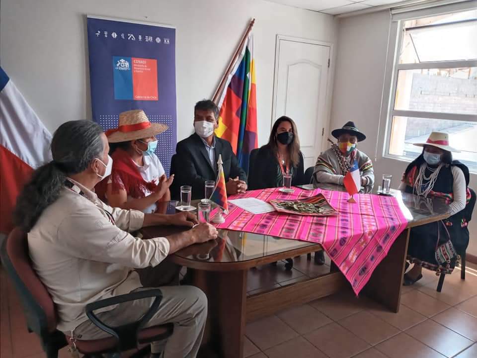 EMoscosoEsteban's tweet photo. Junto a @sernatur_1 difundimos en #Tarapacá la tercera edición de la Conferencia de Turismo Indígena de Asia Pacífico #PAITC a desarrollarse desde el 5 de octubre de manera virtual. #Chile será el pais anfitrión junto a los 10 pueblos indìgenas.
@Sernatur @CONADI_Gob @subturismo https://t.co/IYj2XndYzj