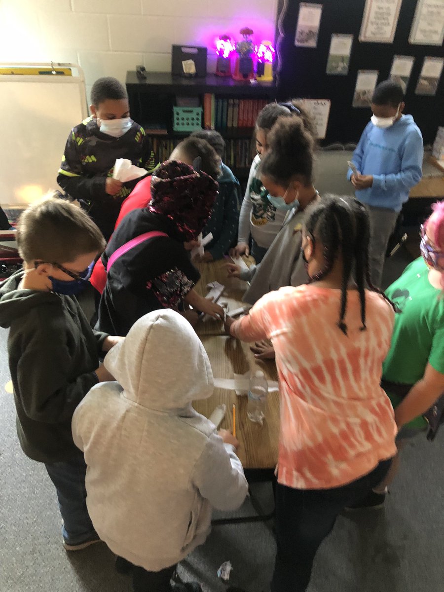 Ms V #5thgraderocks tweet media