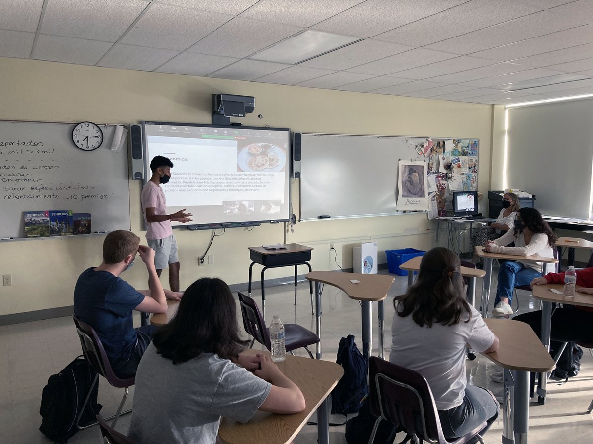 southorangetown's tweet photo. #HispanicHeritageMonth: Native speakers in @Tappan_Zee_HS Spanish V classes presented on their families’ countries of origin this week. "Opportunities like this allow our students to appreciate and value one another and it helps strengthen our school community.” - @MLuciano811 https://t.co/fcPCz2xejC