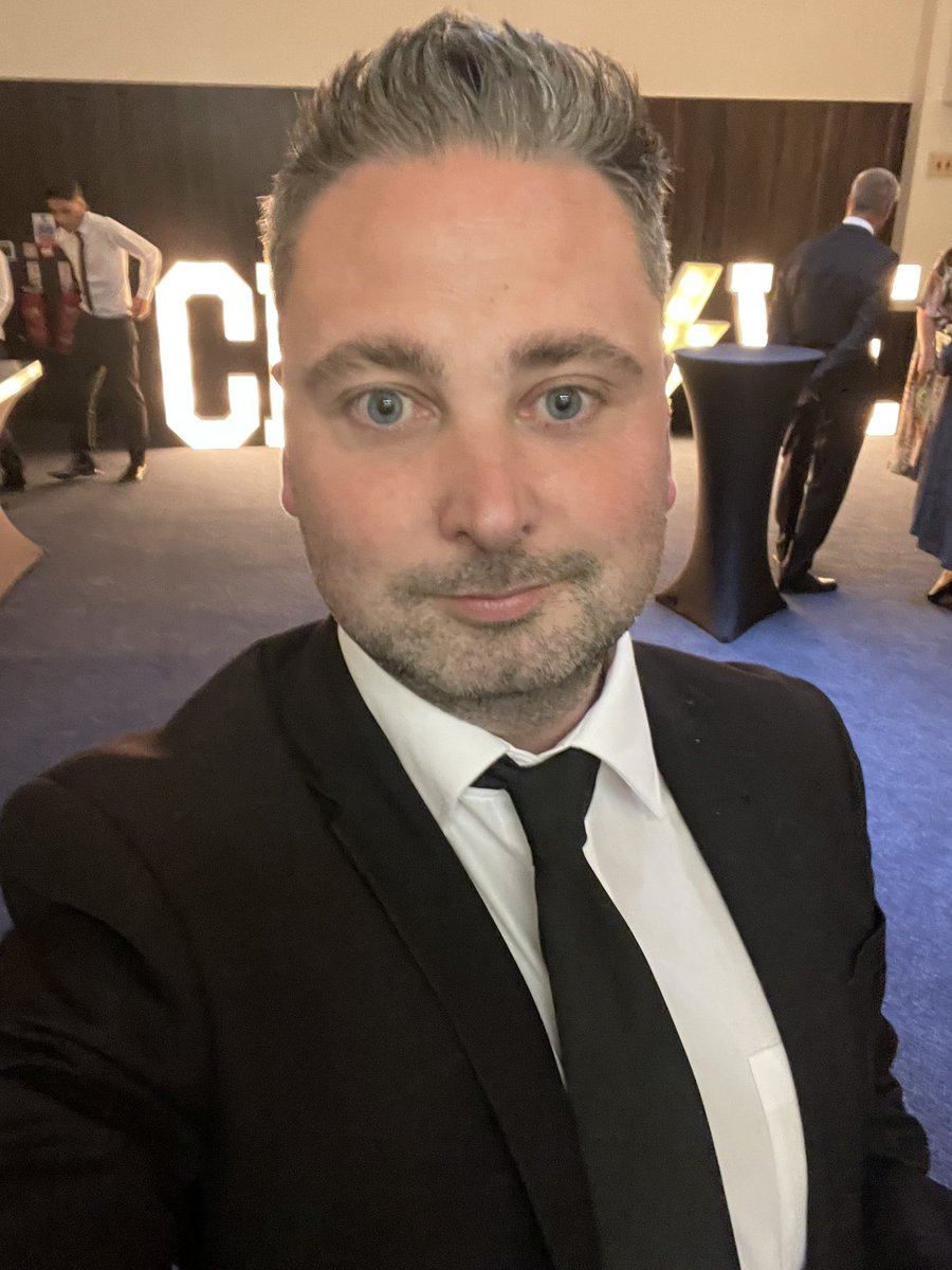 Awards night! I’m not in the running for one - but  nice to get dressed up 🤣