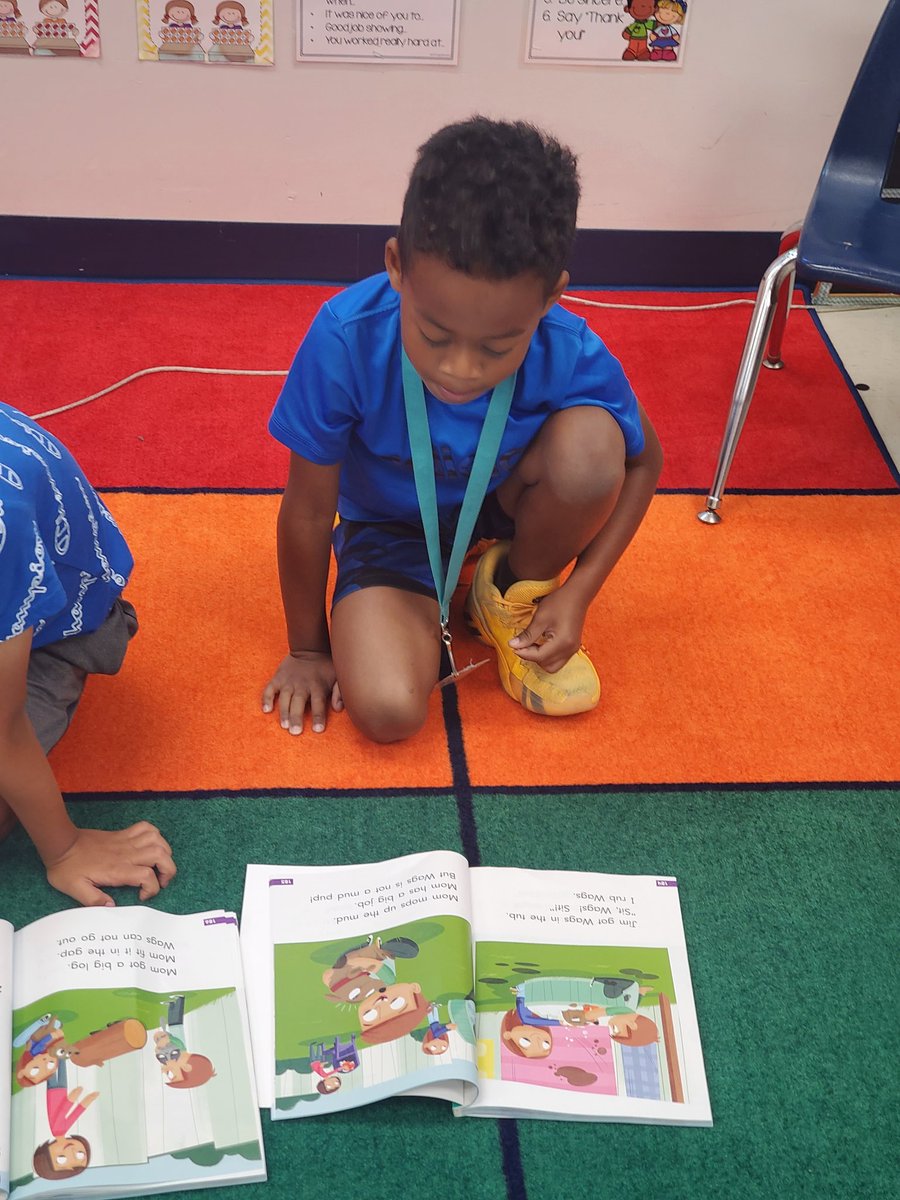 ecrosser27's tweet photo. Building Foundational Skills to become great readers! 📚 https://t.co/UF0vTSJ9rO