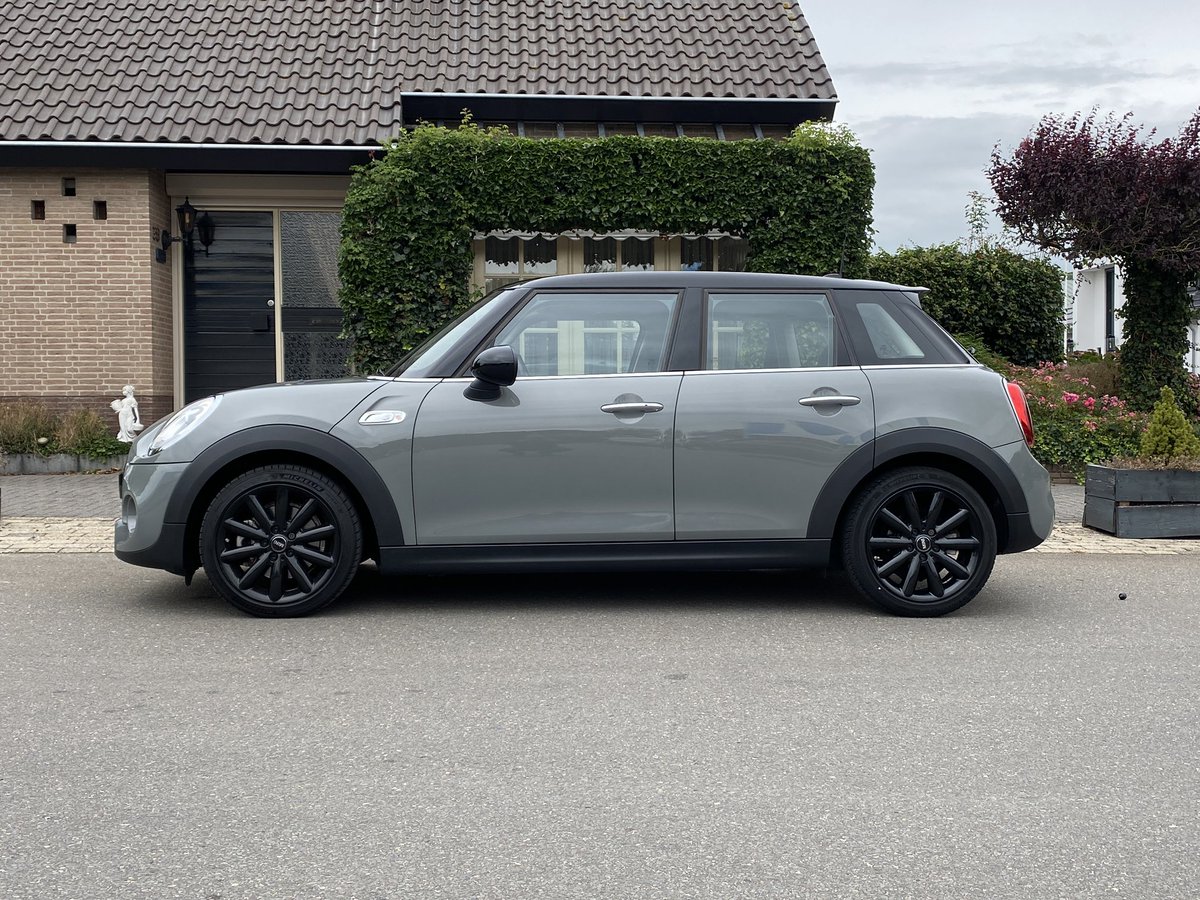 AutoBreman's tweet photo. Nu online: Mini Cooper S automaat. Bouwjaar sept-2017 met 37.926km.
Kijk voor meer info op https://t.co/dtJ5lJGreB #mini #minicooper #genemuiden #minicoopers https://t.co/GFDgrrrFQl