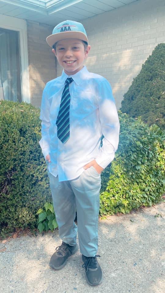 kelseyv59064601's tweet photo. Game day for Blake! He made AAA this year. Hamilton bound here we come. 99ers #9 #defensemen https://t.co/rKCIt5owrp