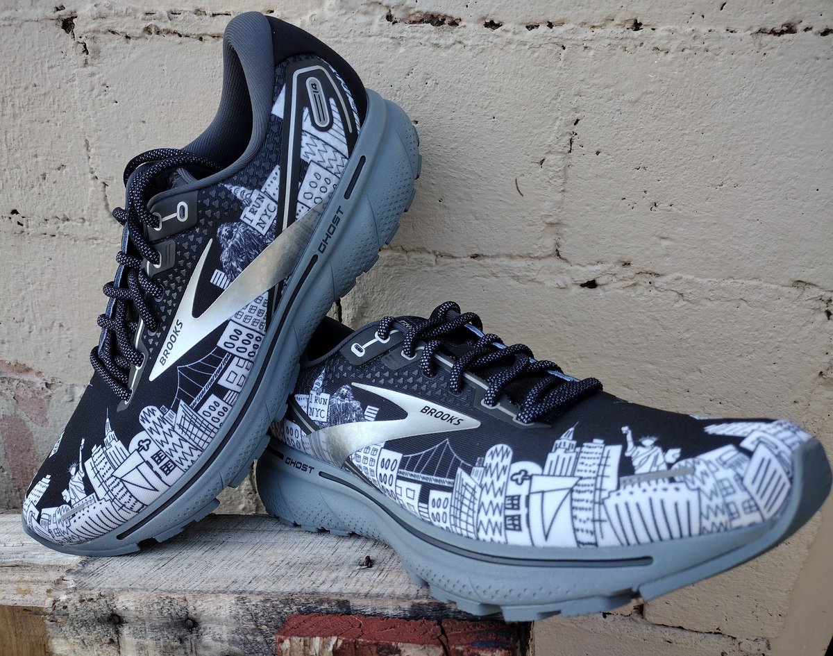 Randysbike's tweet photo. Brooks limited edition NYC! #brooksrunning #runhappy #fitness #Motivation #sanangelo #buylocal #texasrunning #marathon #NYC https://t.co/4B23hMdiYR