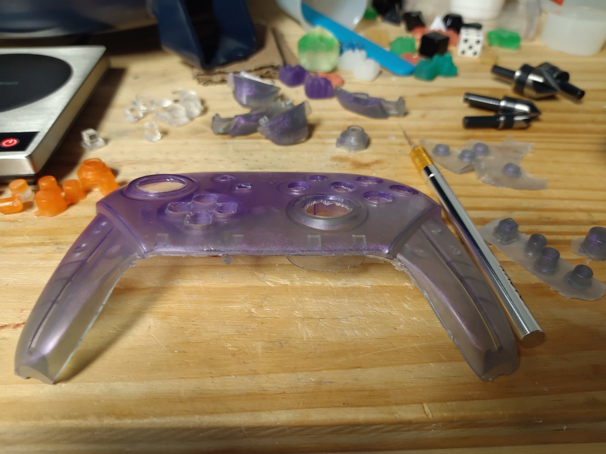 CustomsofNote's tweet photo. The end result is still a bit rough and requires some clean up but I'm pretty happy to have a workable cast.  Now I'm testing out materials and processes to see what i like the best. It is its own experiment but I'm having a good time. https://t.co/KxAyGGDwtY