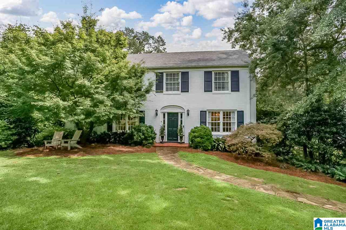 emilylgetty's tweet photo. See a virtual tour of my listing on 2833 Balmoral Road #MountainBrook #AL  #realestate https://t.co/QpYH4dwBZ6 https://t.co/lqeCxoHpPY