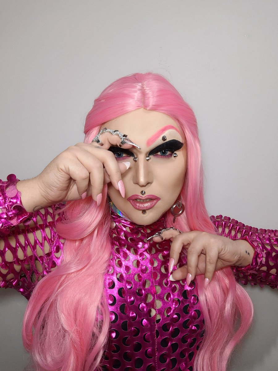 drag_aqua's tweet photo. //💗⚔️CHROMATICA⚔️💗 @ladygaga
#Aqua #LadyGaga #funtonight #chromaticaremix #Chromatica https://t.co/WIlZXzQuMn