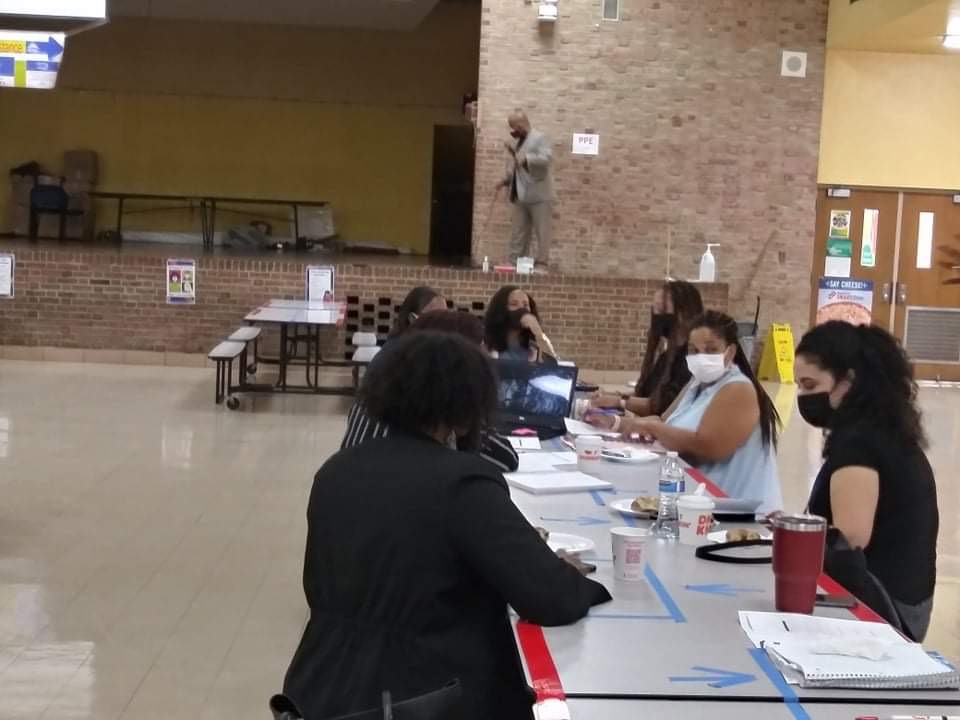 AcademyPalmer's tweet photo. This year is a new beginning! The Curriculum and Instruction School Support Teams collaborate with Leadership Teams to support the School Improvement Plan goals! Today’s initial visit was engaging, meaningful and intentional. #P3APremiers #DPSCDProud @LStreat07 @Dr_Vitti https://t.co/XPhIcG0LRr