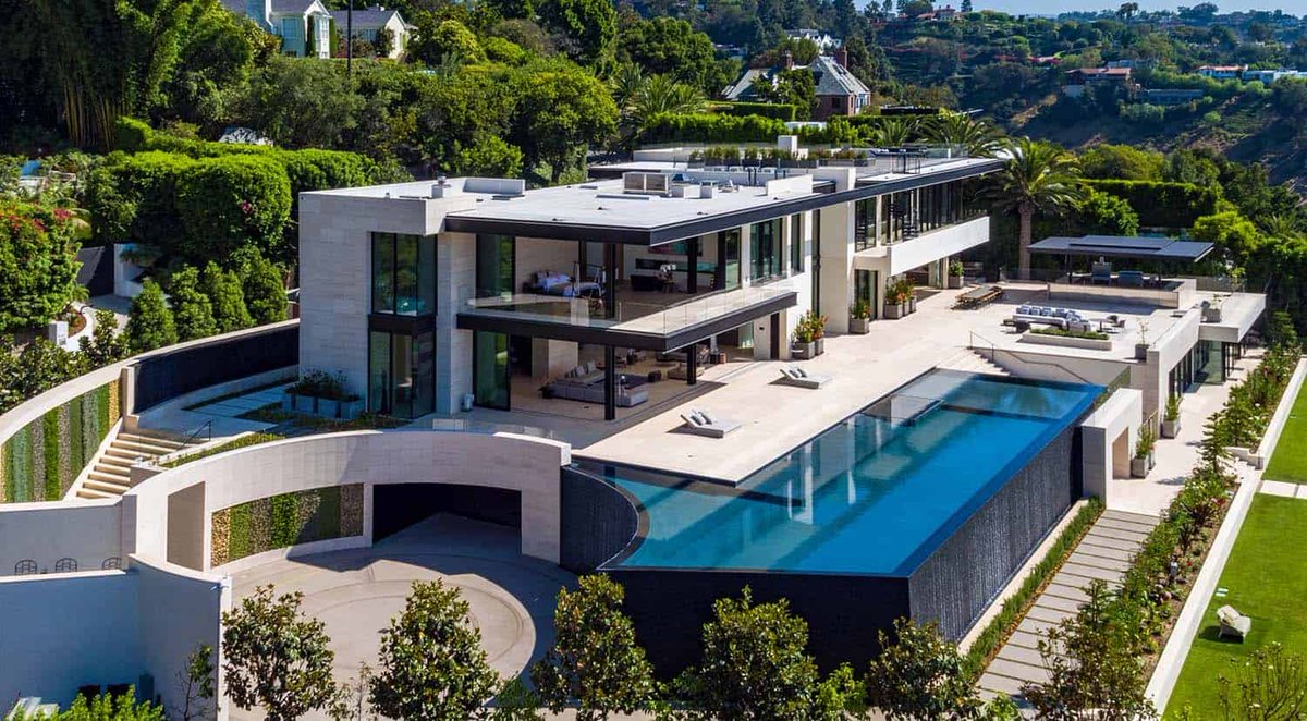 OneKindesign's tweet photo. Jaw-dropping dream home overlooking the Los Angeles skyline https://t.co/i9Lce5h8Hz https://t.co/8GBmAhqw2Y