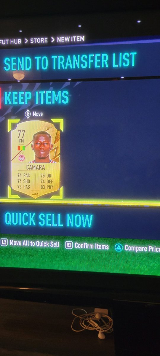 MaxMotivates's tweet photo. @EASPORTSFIFA I don't understand....how is this Ones To Watch?

#OTW #Fifa22 https://t.co/KkLNvRFEHo