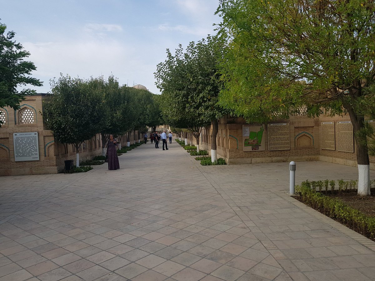 Türk dünyasına saygı ile duyurumuzdur... Türklüğün ortak atası Alp Er Tunga'nın mezarı Buhara'da tarafımca bulunmuştur.  Ayrıntılı bilgiler  önümüzdeki günlerde... Türk dünyasına selam olsun...