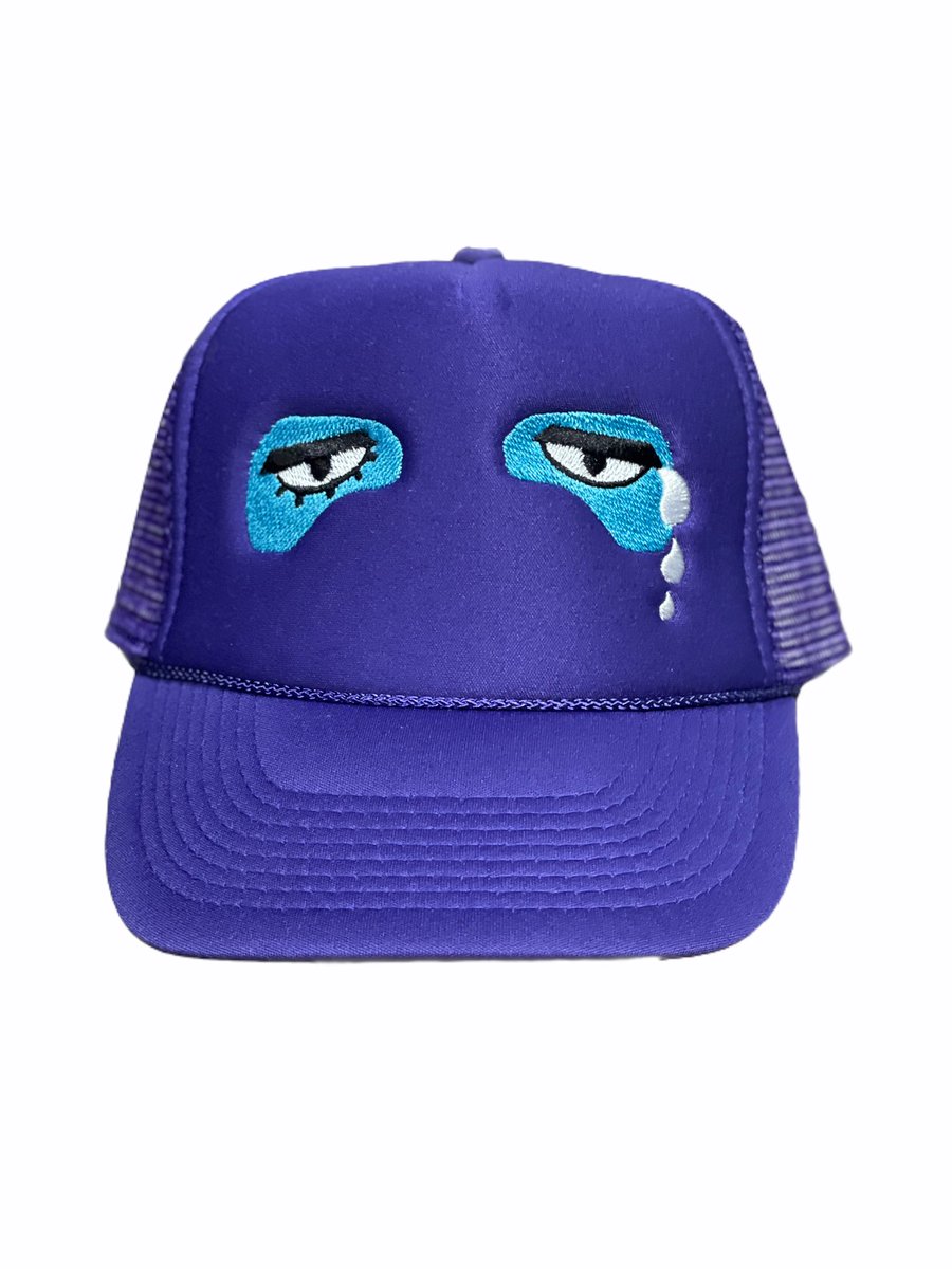 nbrhdghost's tweet photo. sooo popping out with some of my merch tonight at Vini Vidi Vici’s. Find me at @culturecloths table. Say hi. https://t.co/dHXFjibG9k