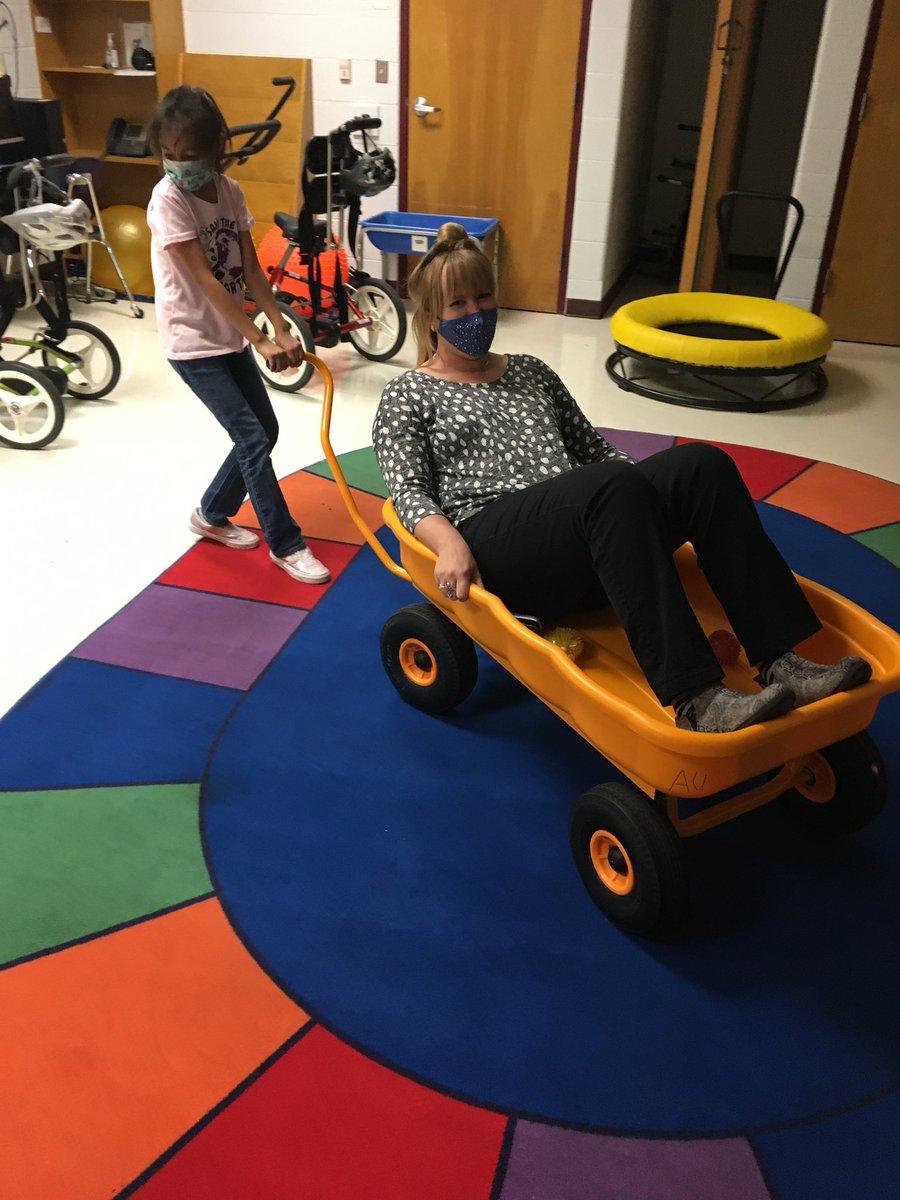 LeeAnna_2013's tweet image. Push or pull?  🤔

We took a trip to the sensory room to wrap up our lesson on forces of motion!💪😆 #LifeInALE  #LearningIsFun #Science @NISDRabaES