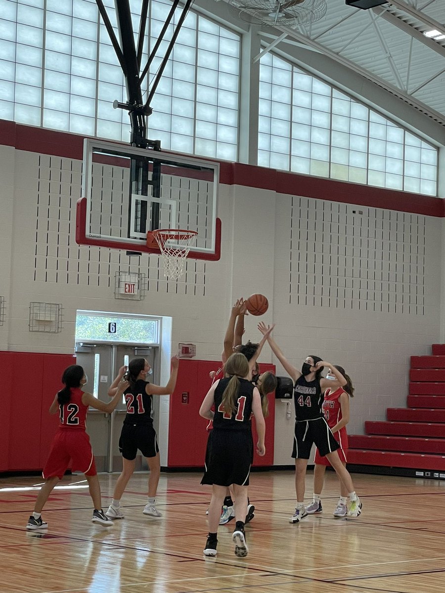 Meghanslp's tweet photo. 7th &amp; 8th gr girls basketball mixed it up for an intra-team scrimmage today. PHS vs RMHS 🏀🤍🖤❤️🏀 Everyone had a great time! @AHSD25South #southlearns #girlsbasketball #d25itspersonal https://t.co/hhdlXkovzV