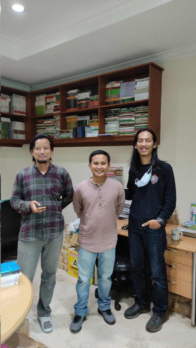 PurwaDR's tweet photo. Tersenyum https://t.co/9sTIvUnqef
