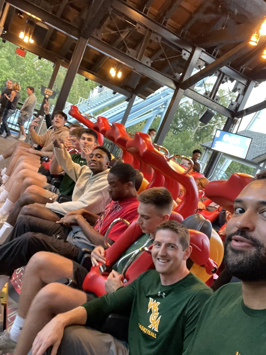 Dane_Fischer's tweet photo. Great night at @BuschGardensVA for Tribe Fright Night!  @WMTribeMBB loved it! #BGWHOS https://t.co/LlcrUfccLh
