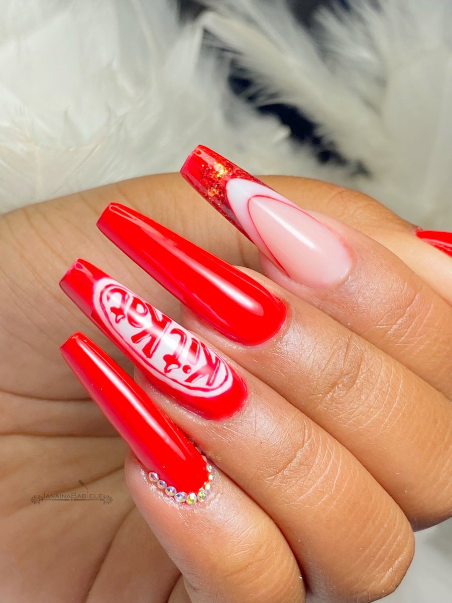 JBabiele's tweet photo. Uma paixão que nasceu dentro de mim , Deus me fez amar cada detalhe! Nails ❤️ https://t.co/9iLgIhqXCb