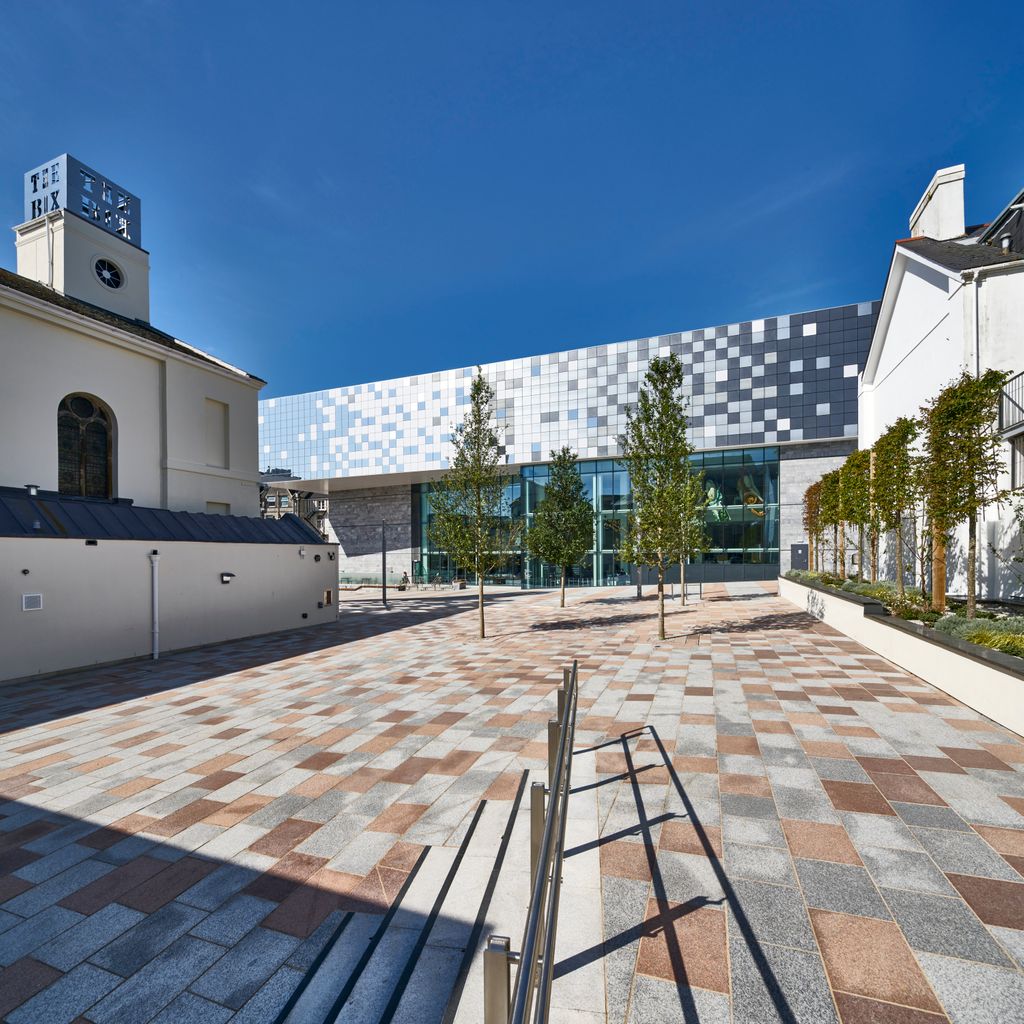 ICESouthWest's tweet photo. Finally, we’ve arrived at the big one &amp; our final award.

The Showcase Award, presented by our main sponsor Kier BAM goes to…

The Box in #Plymouth.

Congrats to the team @theboxplymouth @plymouthcc @atkinsglobal @WillmottDixon @fgouldconnect @WWAsurveyors 

#ICESWAwards https://t.co/LimRStoJ8e