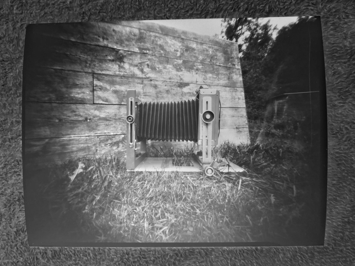 TobyVPhoto's tweet photo. This is another shot from my usage time with #DPCWT2021
#BurkeAndJames #ViewCamera with table background
#LargeFormatPhotography
#lenless
#pinholephotography
#lenslessphotography
#pinhole
#papernegative
@ilfordphoto
#IlfospeedG3
#analoguephotography https://t.co/7GsKkQRGVb