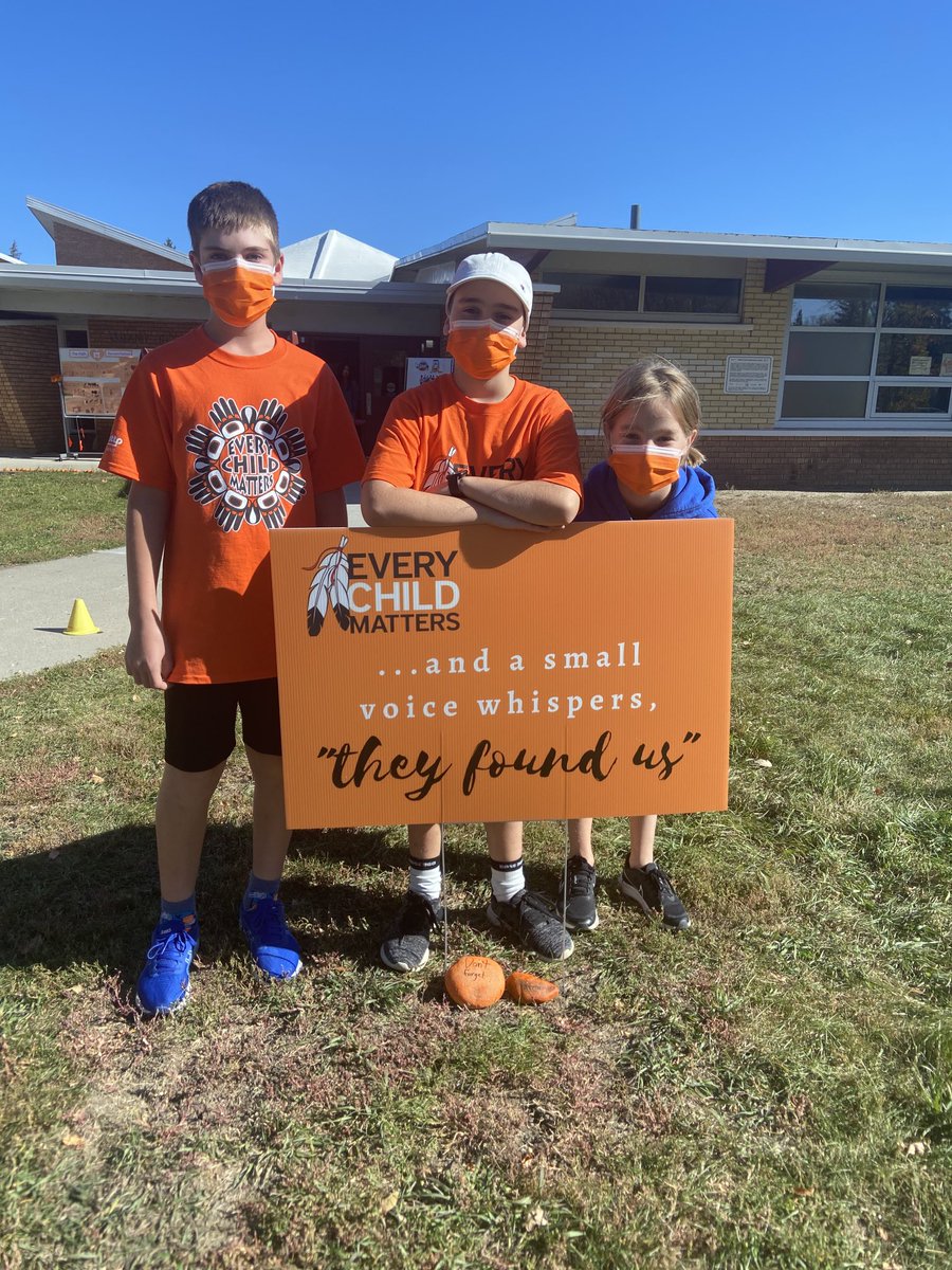 MrsMPicton's tweet image. Students placing their rocks on the path leading to ⁦@GRoadSchool⁩ ! Learning and growing along side each other. #EveryChildMatters